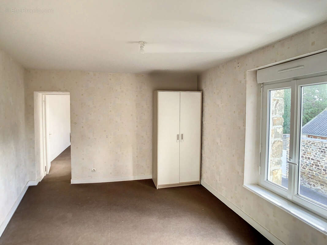 Maison à LA HAYE-DU-PUITS