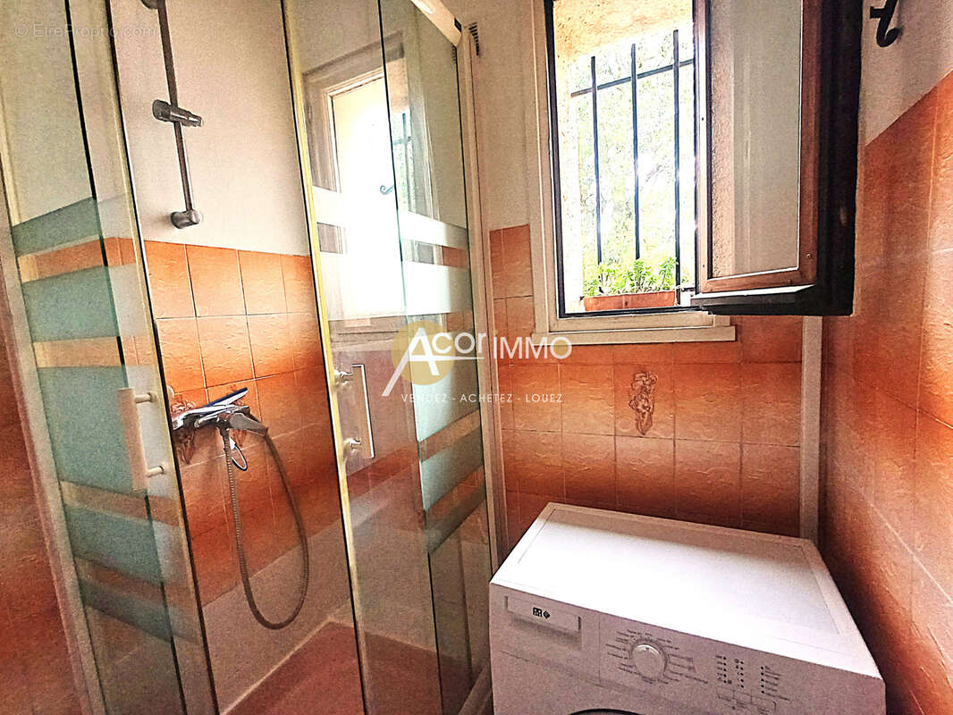 Appartement à LE PRADET