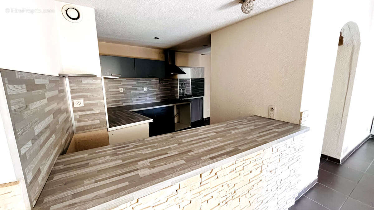 Maison à THEZAN-LES-BEZIERS