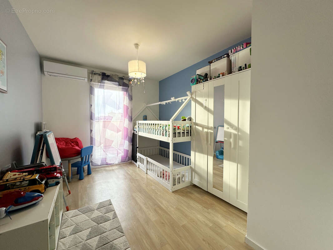 Appartement à L&#039;ISLE-D&#039;ABEAU