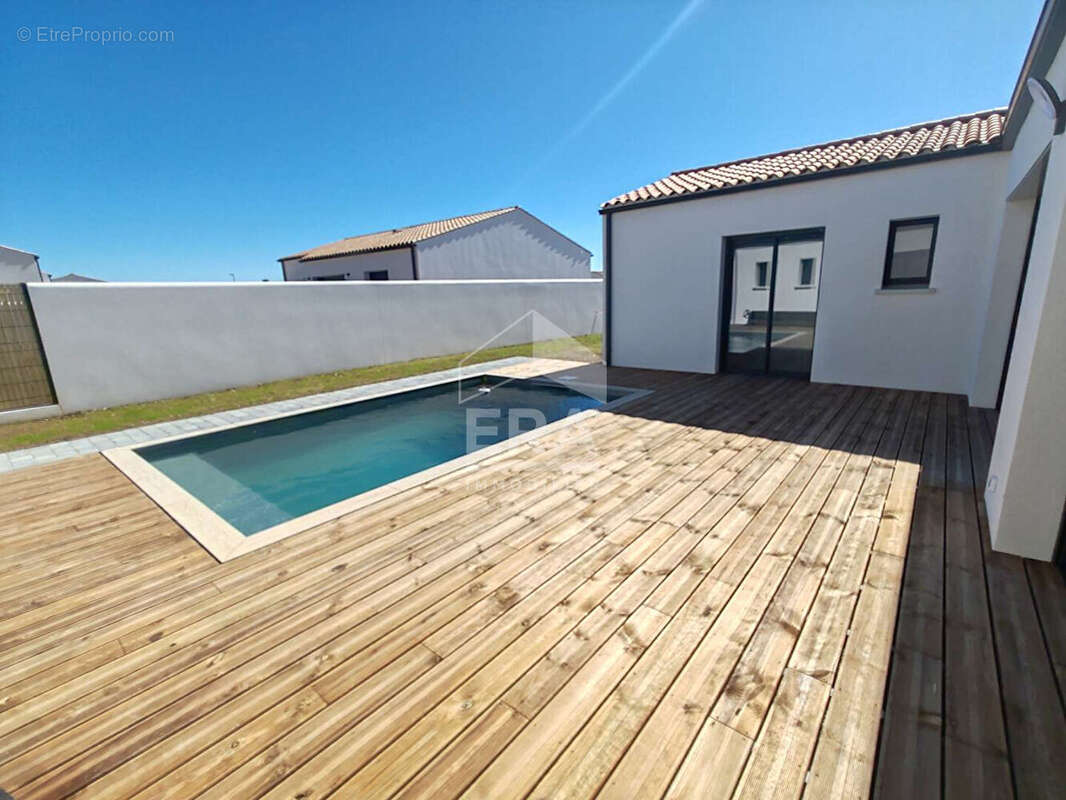 Maison à AIGREFEUILLE-D&#039;AUNIS