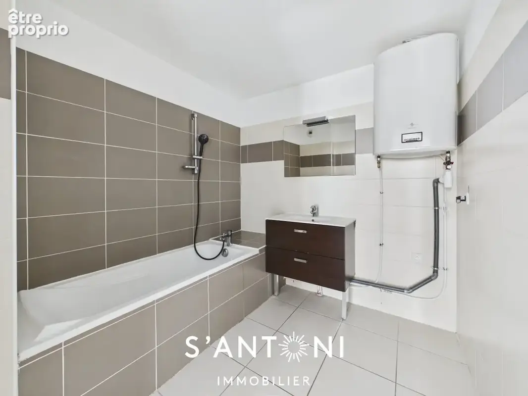 Exclusivité  Bel Appartement T3 lumineux avec 2 Grandes Terrasses et 2 Parkings  Agde Capiscol - photo 6