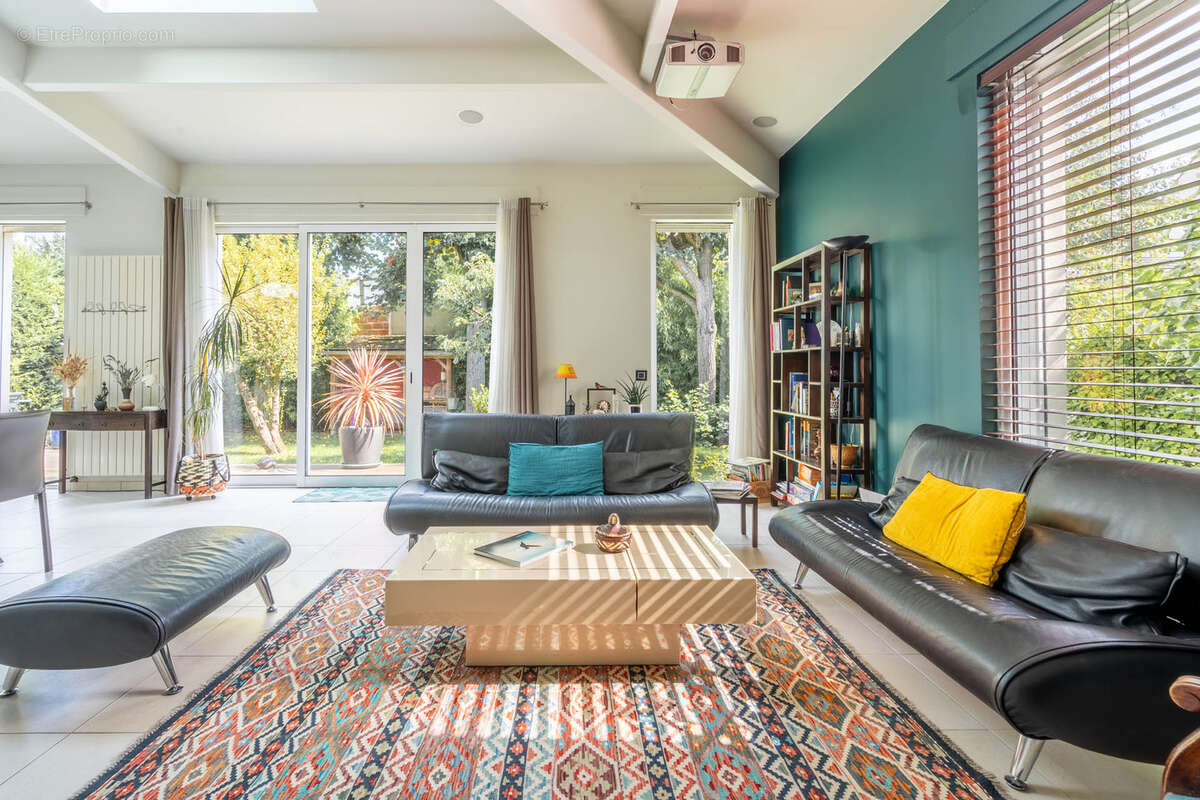 Maison à LE PERREUX-SUR-MARNE