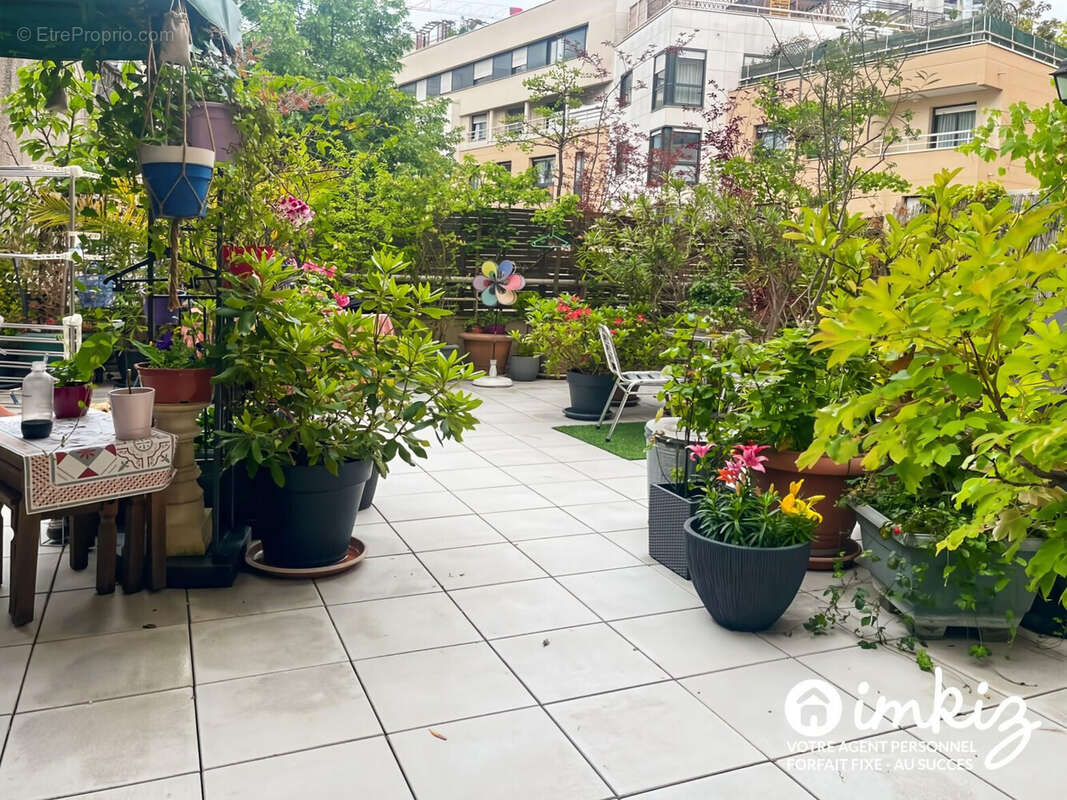 Appartement à PARIS-19E