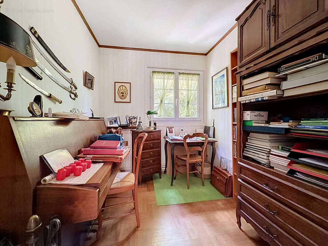 Maison 220 m² à Maurepas  - photo 8