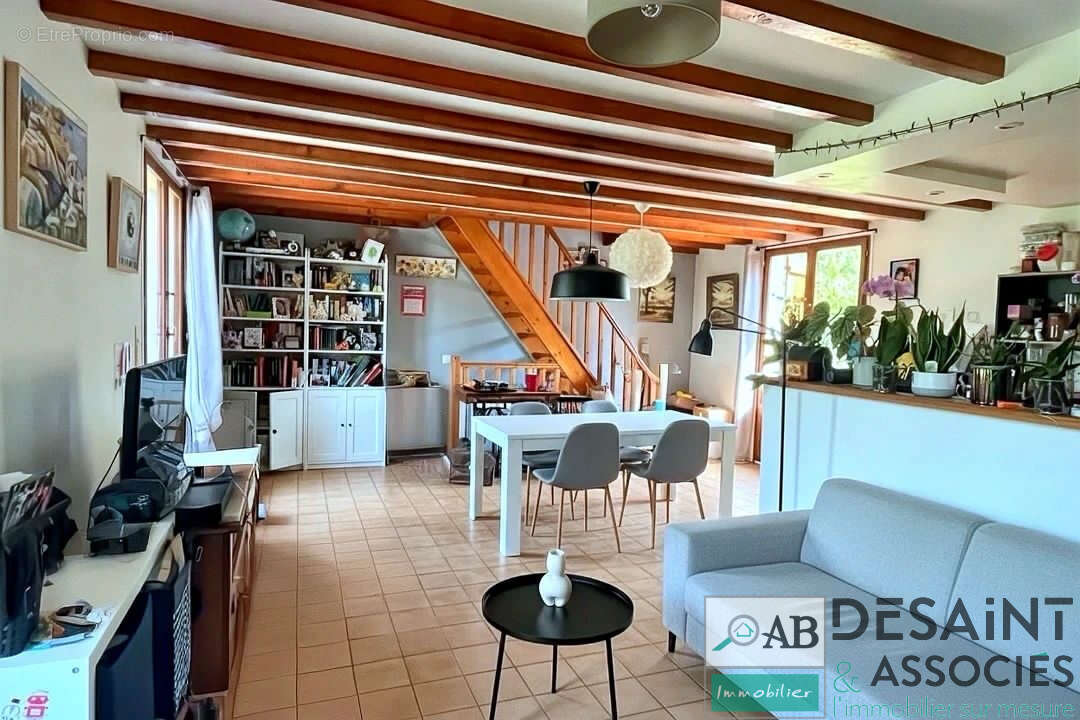 Maison à vendre sur Condé Sainte Libiaire 77 m2 habitable avec jardin. - photo 3