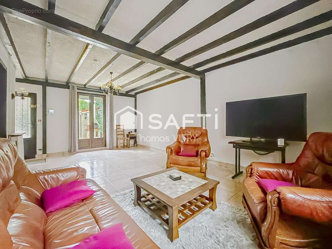 Photo 2 - Maison à LE BLANC-MESNIL