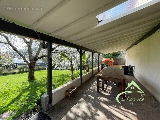 Maison à SAINT-JUNIEN