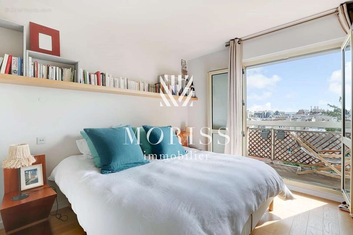 Appartement à PARIS-16E