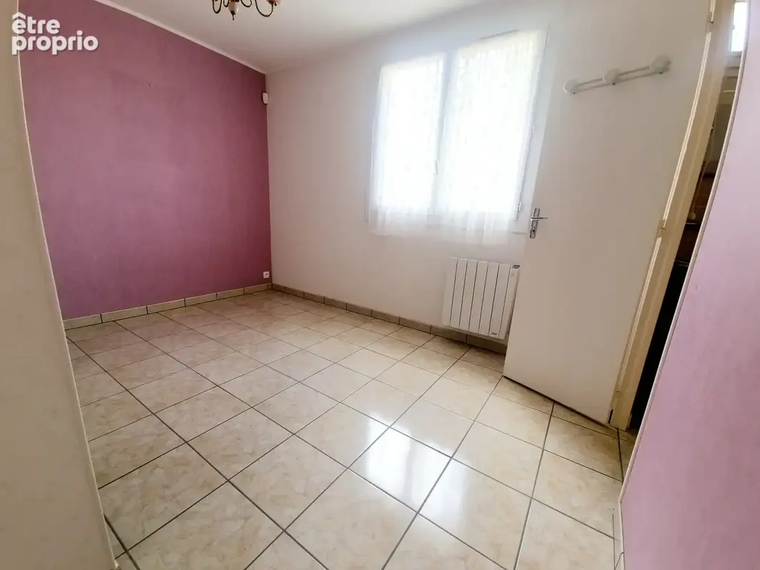 Maison familiale avec jardin plain pied- plein sud   108 m2   Pierrelatte - photo 7