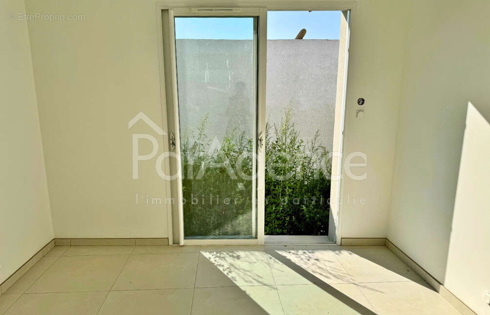 Maison trois chambres - Garage - Centre-ville - photo 10
