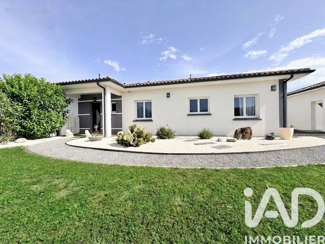 Photo 1 - Maison à IZON