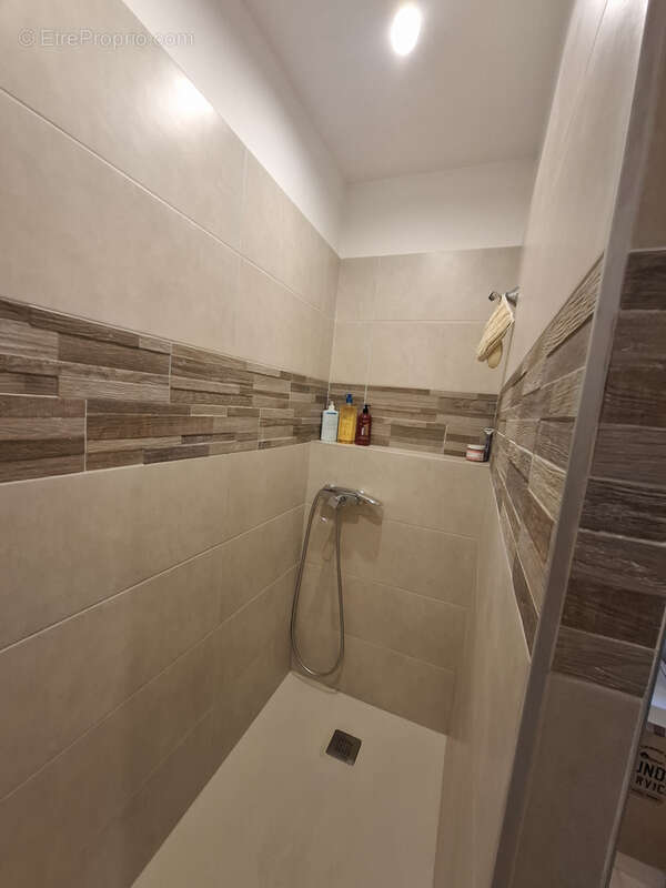 Maison à SAINT-ETIENNE-DU-GRES