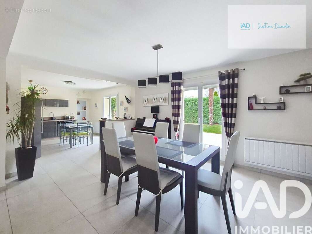 Photo 3 - Maison à SAINT-FARGEAU-PONTHIERRY