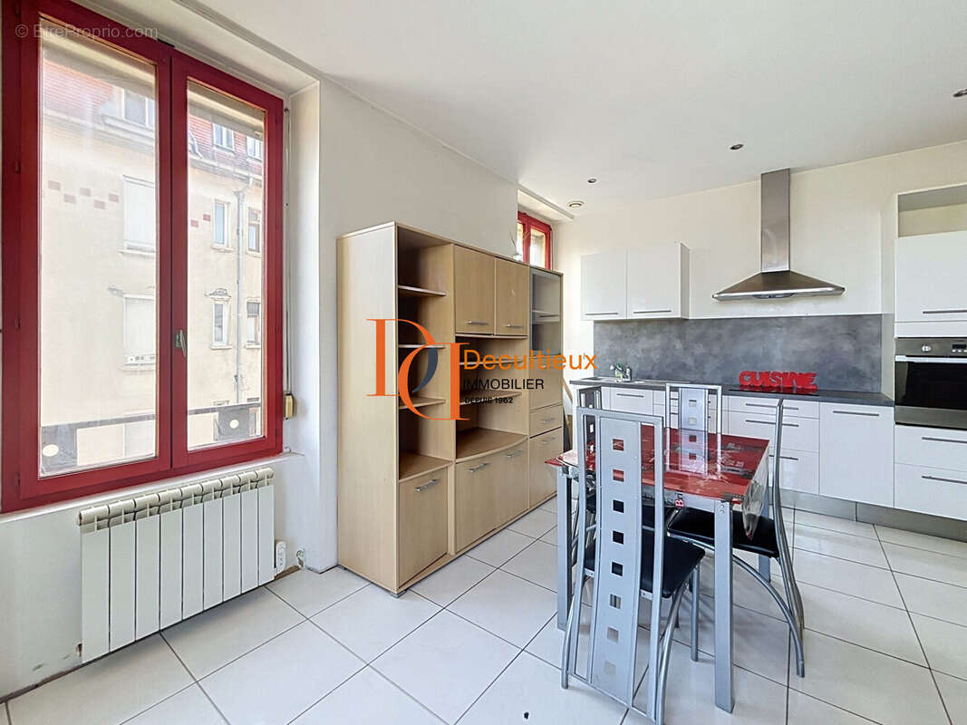 Appartement 52 m² à Vaulx-En-Velin  - photo 4