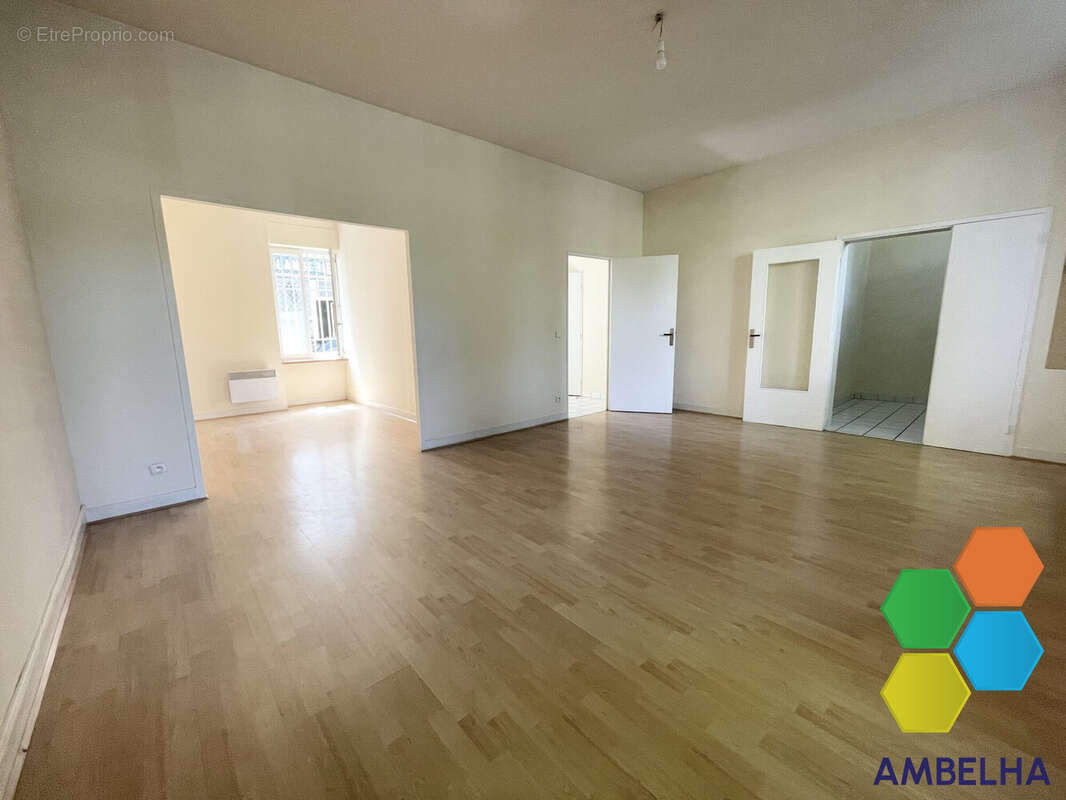 Appartement 89 m² à Tours  - photo 3