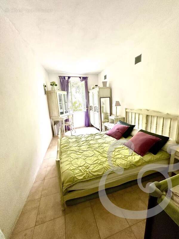 Maison à FONTVIEILLE