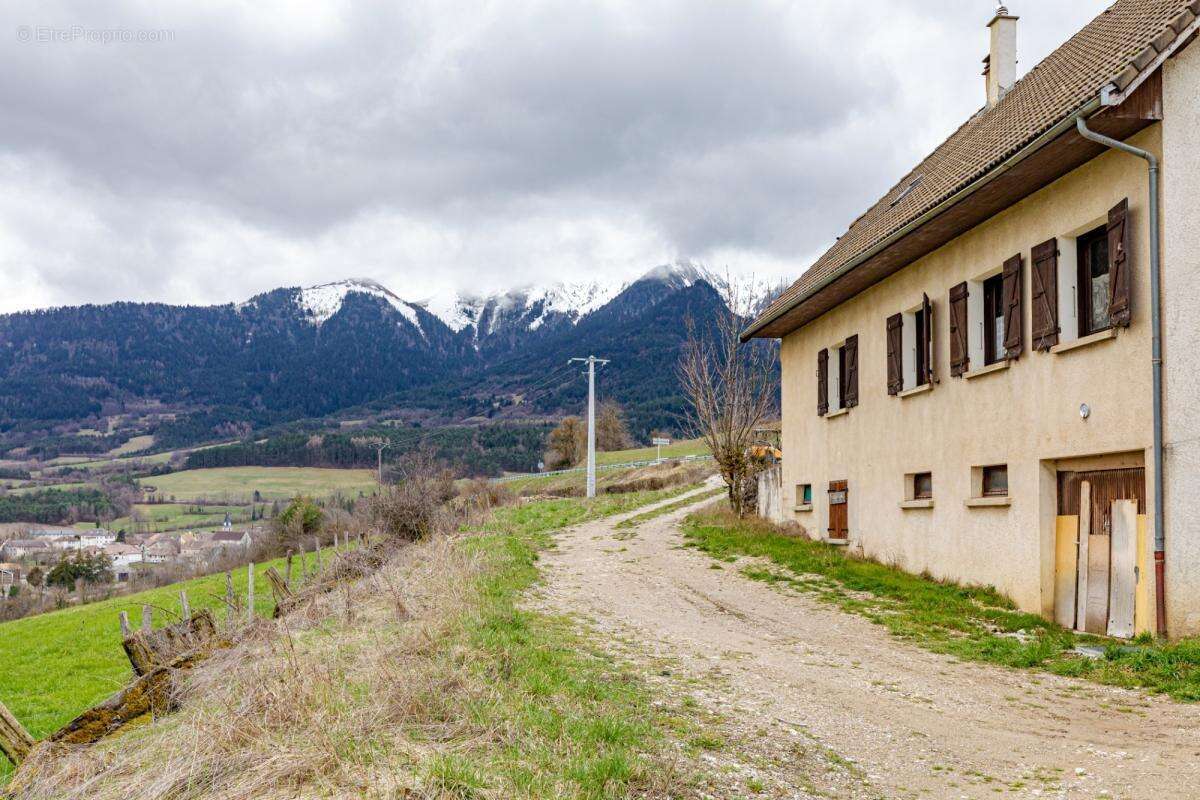 Maison à SAINT-MAURICE-EN-TRIEVES