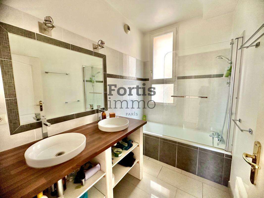Appartement à CORBEIL-ESSONNES
