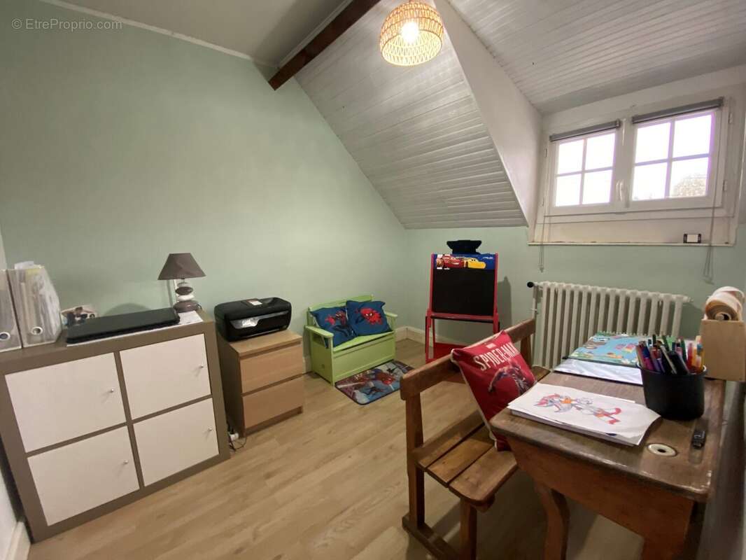 Maison à LONGUEIL-ANNEL