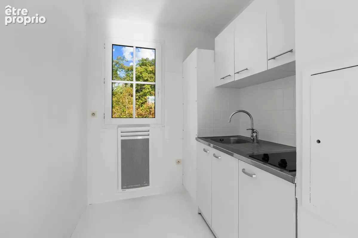 Duplex centre ville de Senlis avec une chambre dans une résidence sécurisée - photo 3