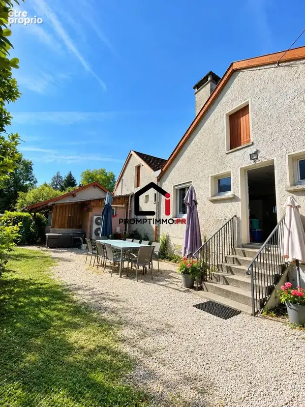 Maison 8 pièces 317 m² à vendre à La Chapelle-Sous-Dun (71800) - photo 2