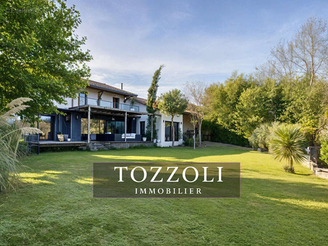 Maison à SAINT-QUENTIN-FALLAVIER