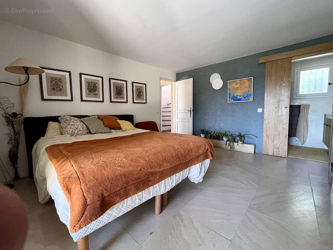 Maison à MODENE