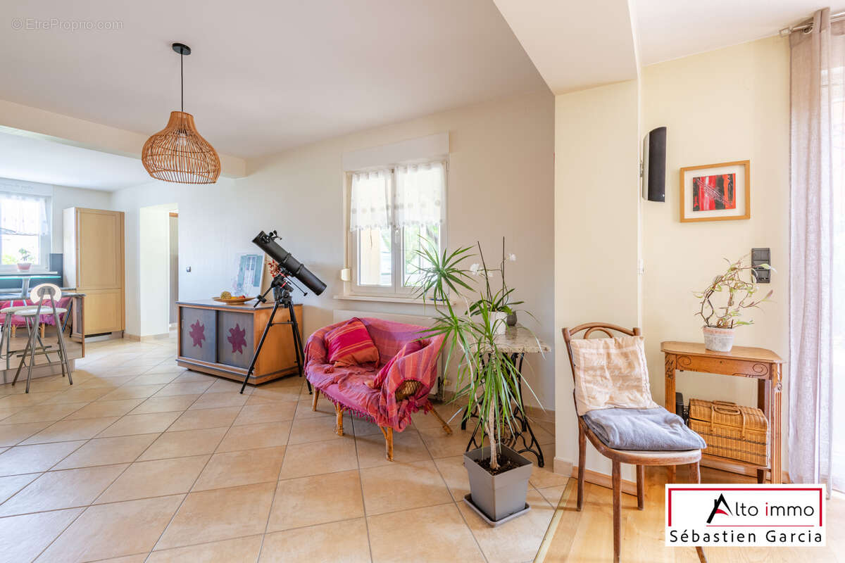 Maison à SOULTZ-SOUS-FORETS