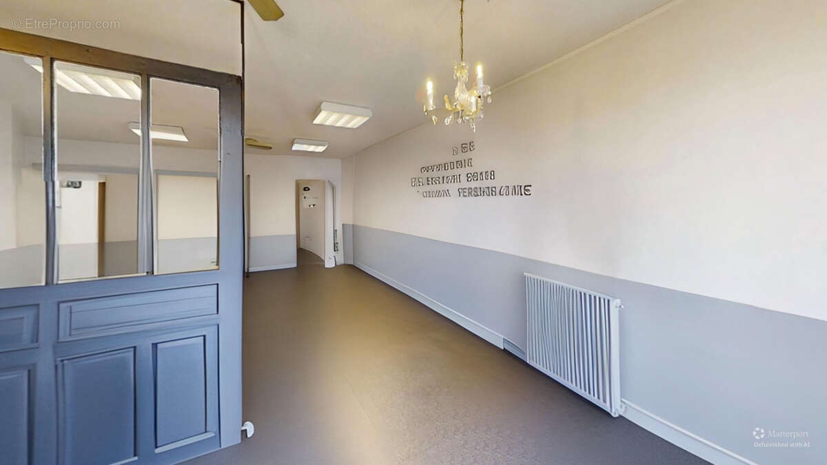 Commerce à COURPIERE