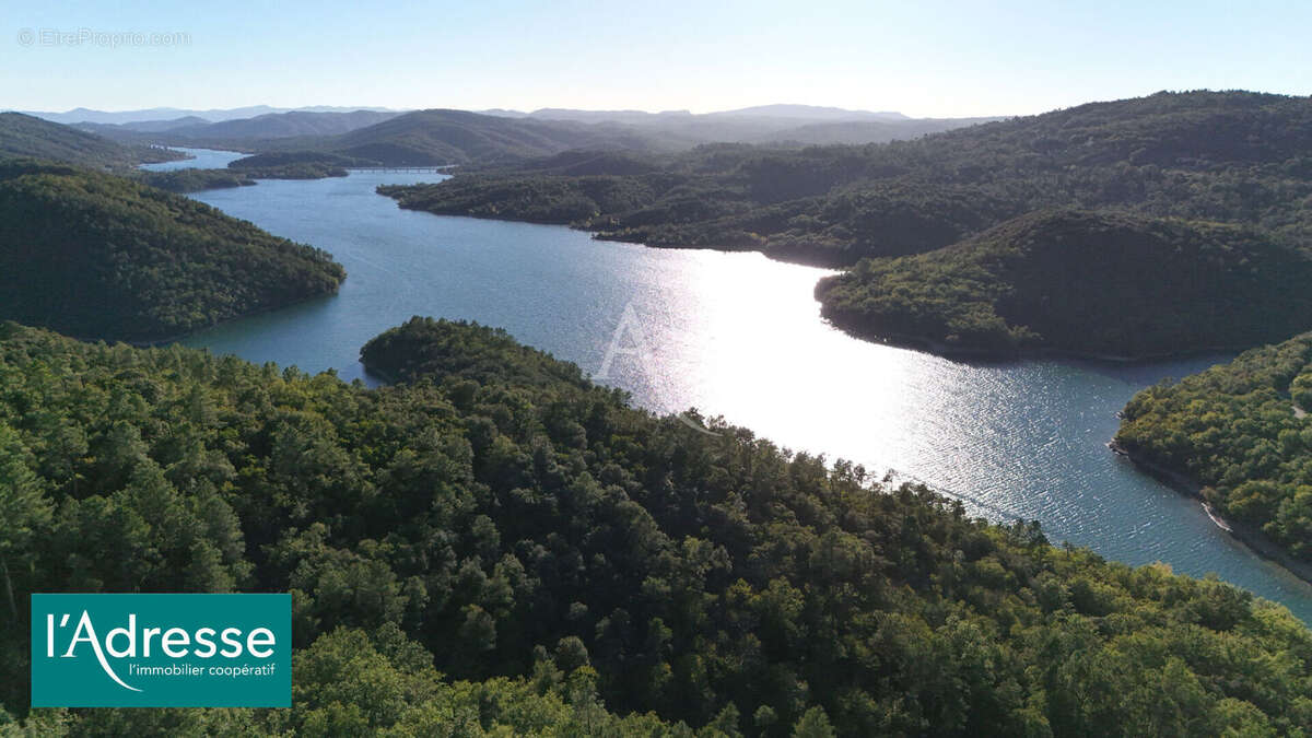 Villa Tanneron BELLUNY, 4 pièces 87 m²  Vue splendide sur le lac de Saint-Cassien et les collines. - photo 4