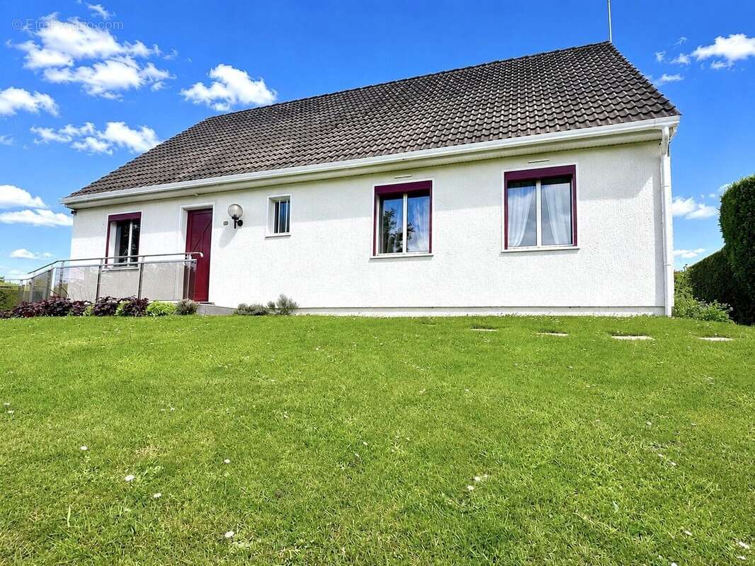 Maison à BOUE
