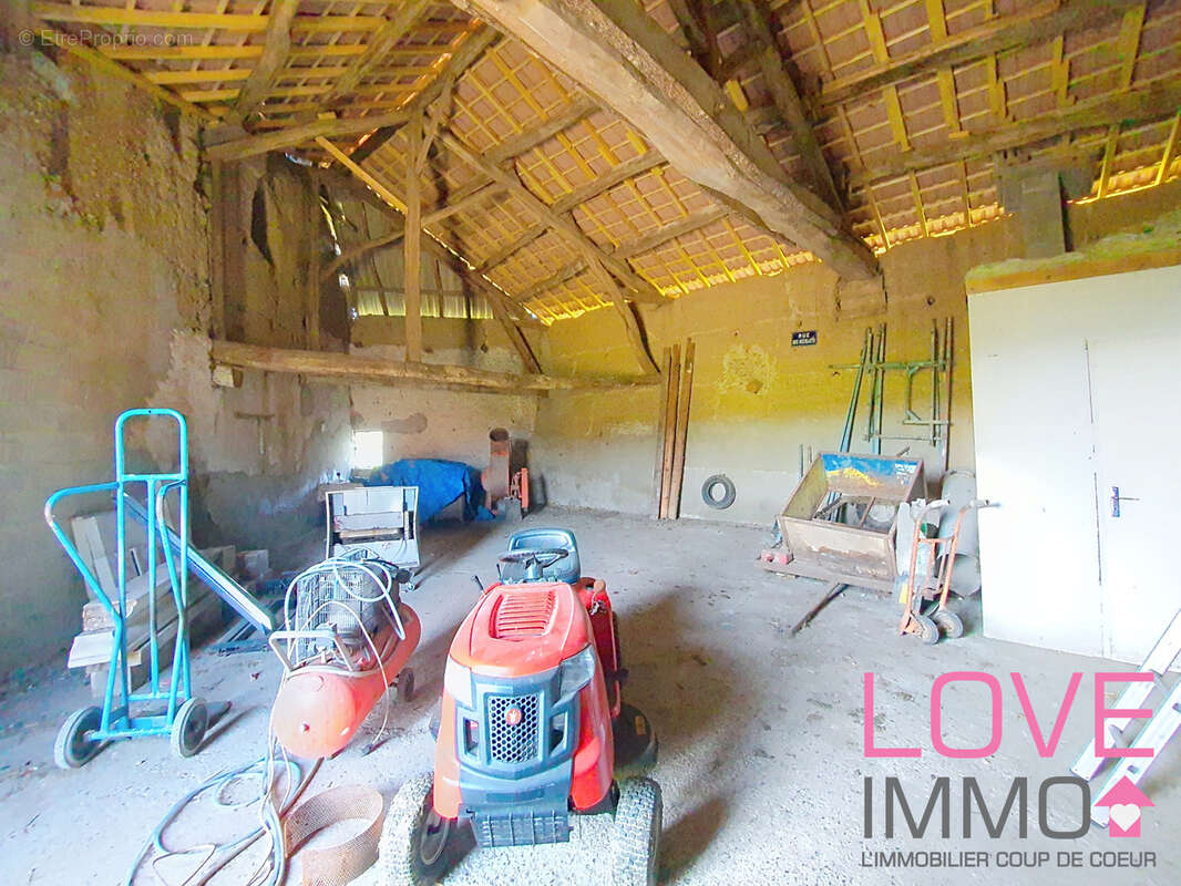 *** SOUS OFFRE ***  ENSEMBLE IMMOBILIER Maison dauphinoise de 179 m2 avec de nombreuses dépendances - photo 17