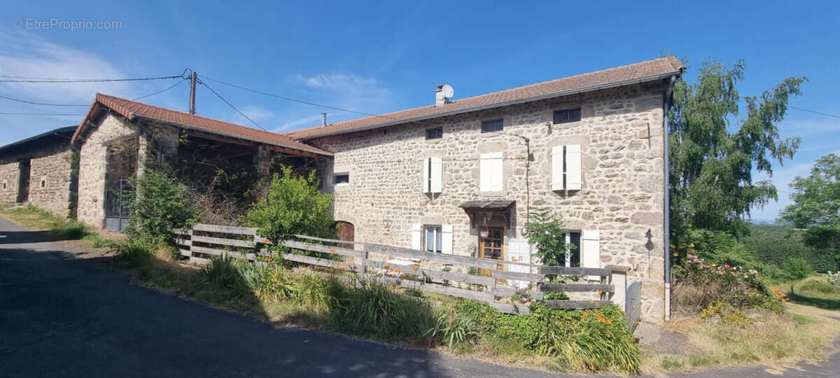 Maison à BELLEVUE-LA-MONTAGNE