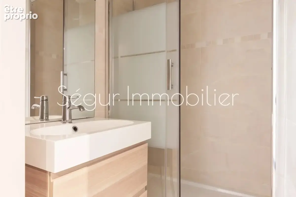 St Germain-en-Laye Centre Ville: appartement 65m2 avec parking - photo 7