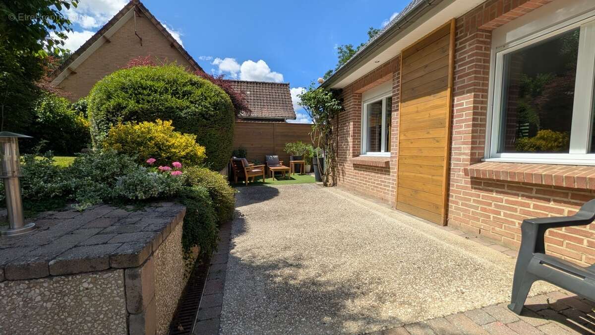 EXCLUSIVITÉ – Une élégante propriété de caractère au cœur d'Ecques(62) - photo 23