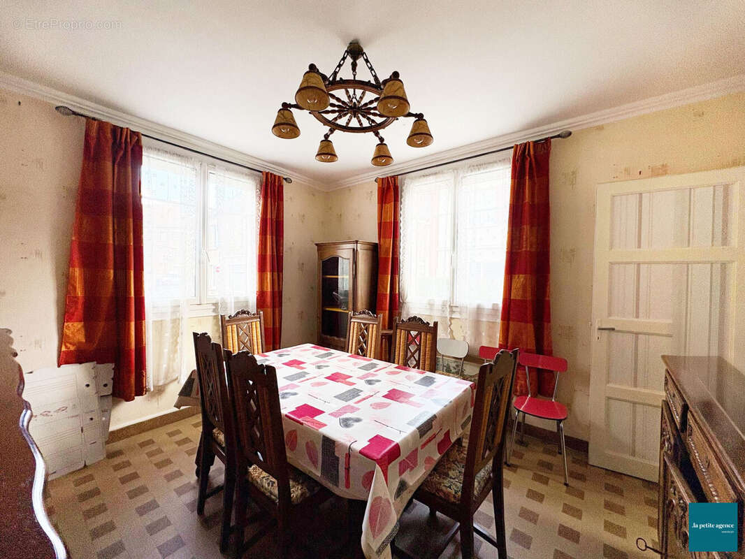 Maison à THURY-HARCOURT