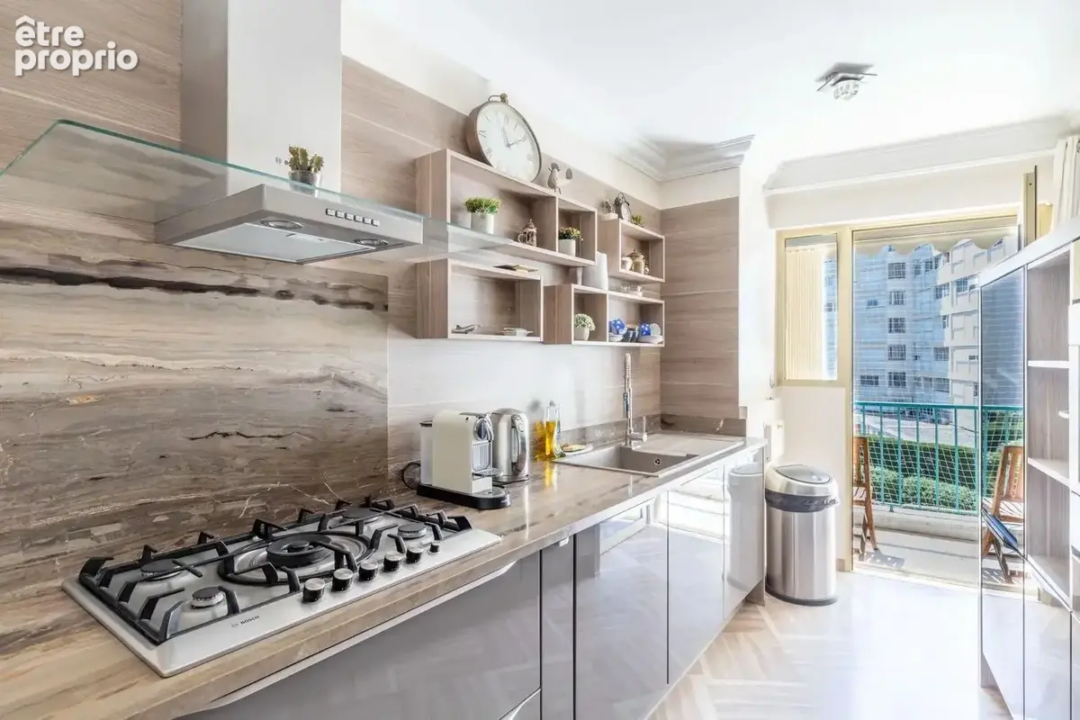Cannes Croisette – Exceptionnel Appartement de 229 m² face au Port Canto - photo 8