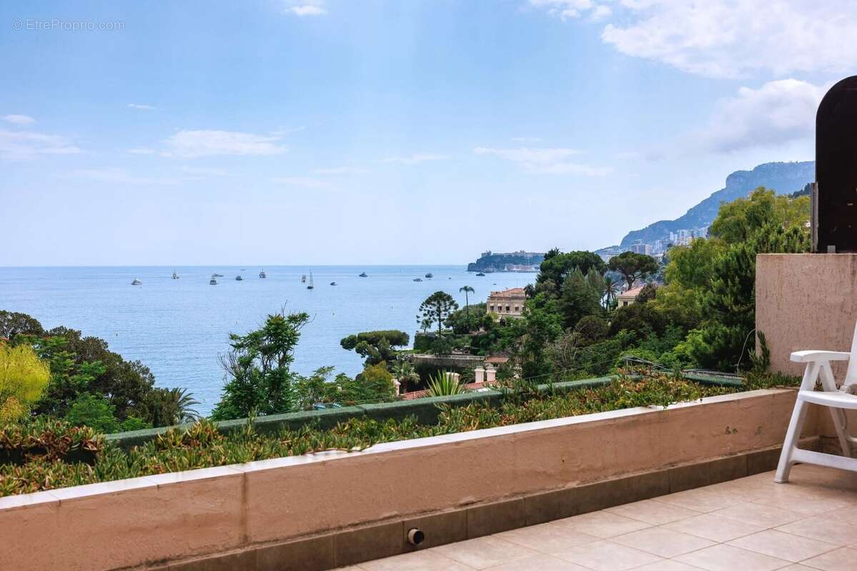 Appartement à ROQUEBRUNE-CAP-MARTIN