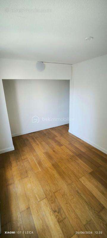 Appartement 4 pièces de 80 m² Noisy-le-Grand Secteur Noisy Champs - photo 17