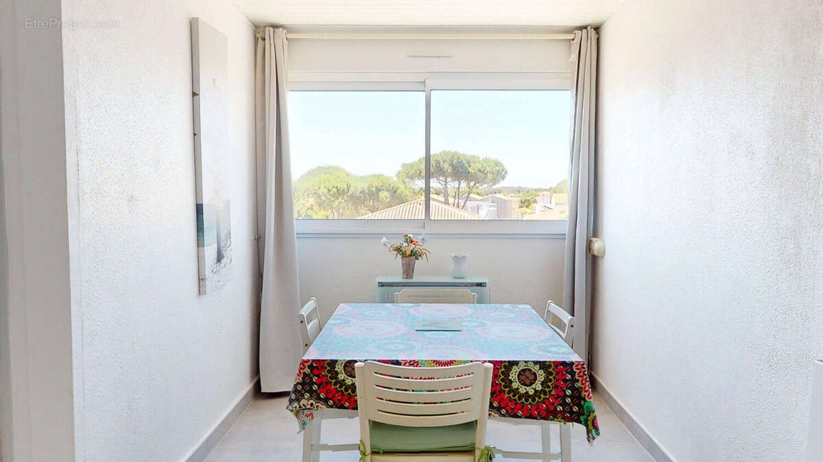 Appartement à VAUX-SUR-MER