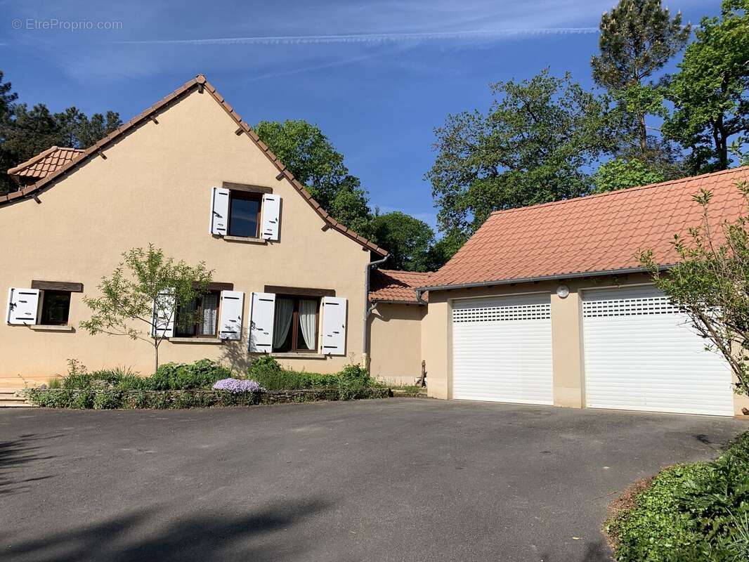 Maison 164 m² à Cublac  - photo 27