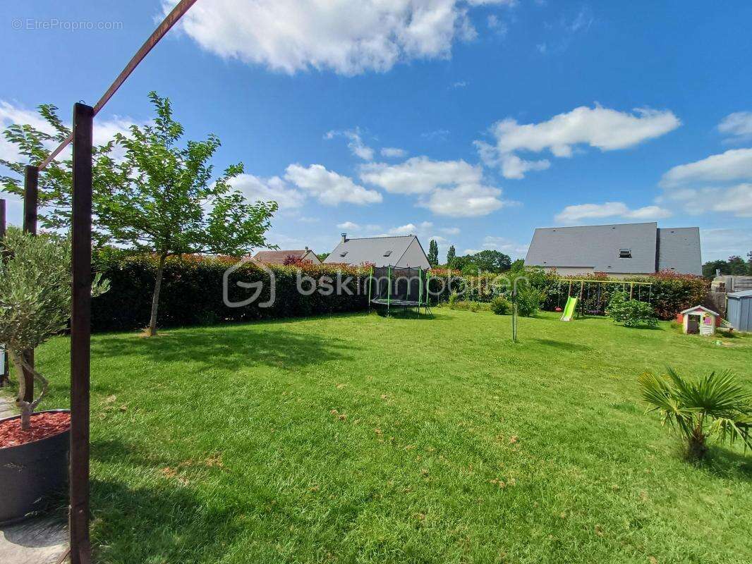 Villandry – Belle maison familiale de 144 m² avec 5 chambres, jardin et terrasse plein sud - photo 2
