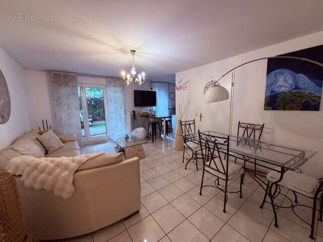 Appartement à LE BLANC-MESNIL