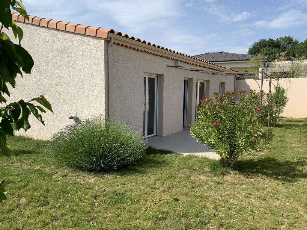 Maison à MONTBOUCHER-SUR-JABRON