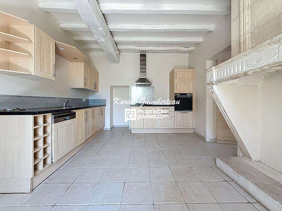 Maison en pierre Fronsadais 160 m2 + jardin + dépendance + garage - photo 7