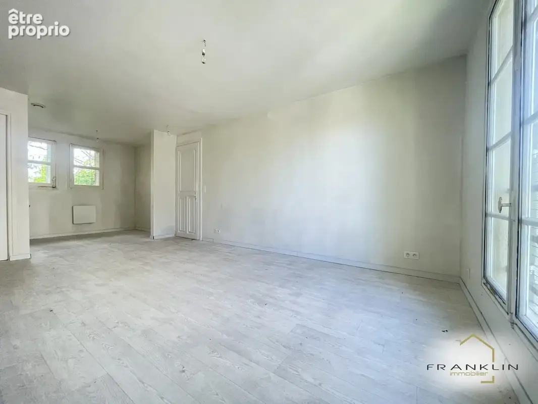 Tremblay-en-France, Quartier du 'Vert-Galant' - Pavillon indépendant sur un sous-sol total - photo 3