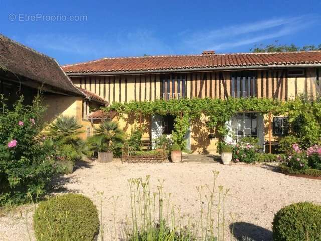 Maison à ESTAMPES