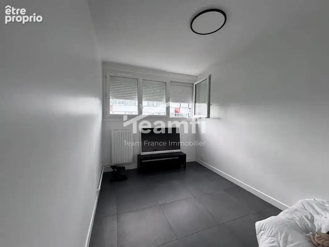 Appartement 75 m² à Fleury-Les-Aubrais  - photo 6