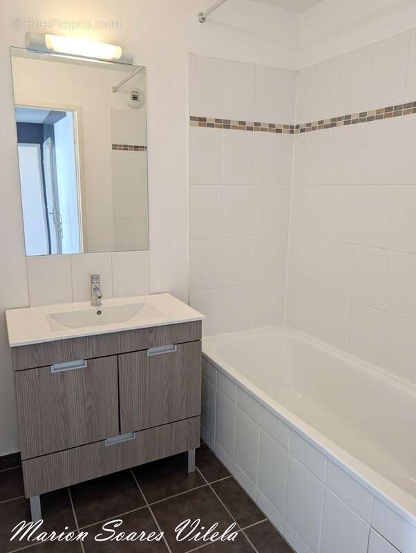 Appartement à COUBERT